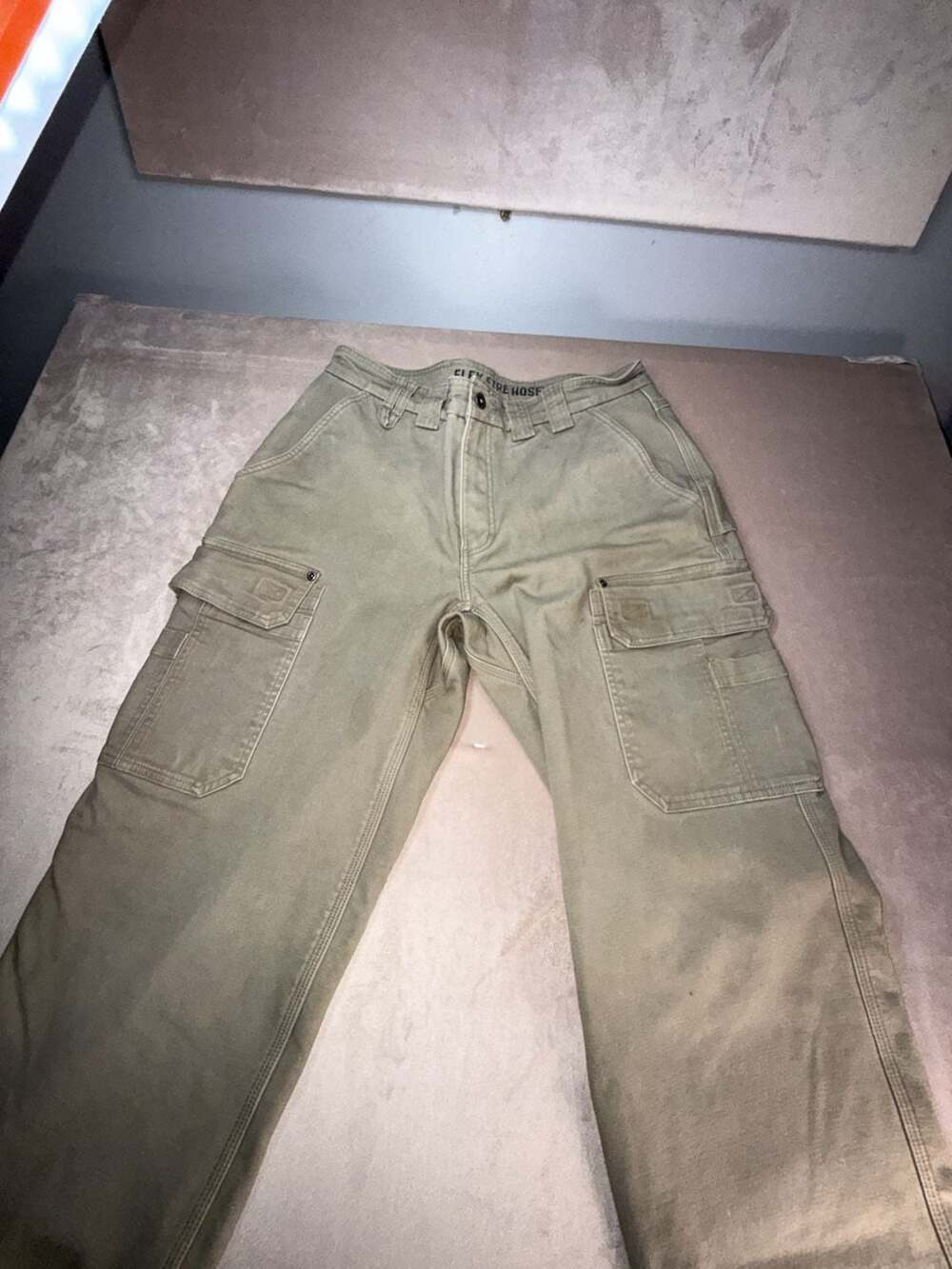 Duluth Trading Co “Flex Fire Hose” Cargo Work Pants Tan (A5-2061)